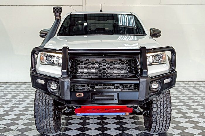 REVO 4WD 2019 2.8G AT DOUBLE CAB WHITE  3617 full