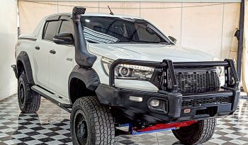 REVO 4WD 2019 2.8G AT DOUBLE CAB WHITE  3617 full