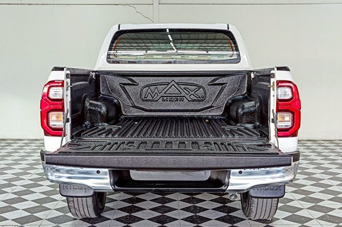 REVO PRE 2021 2.4 ENTRY AT DOUBLE CAB WHITE  4087 full