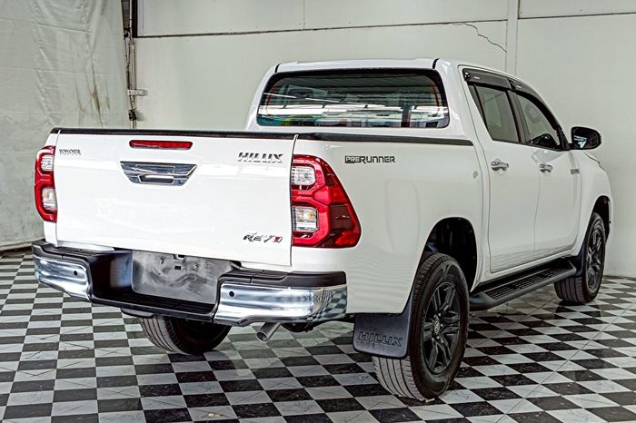 REVO PRE 2021 2.4 ENTRY AT DOUBLE CAB WHITE  4087 full