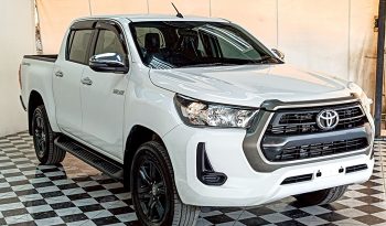 REVO PRE 2021 2.4 ENTRY AT DOUBLE CAB WHITE  4087 full