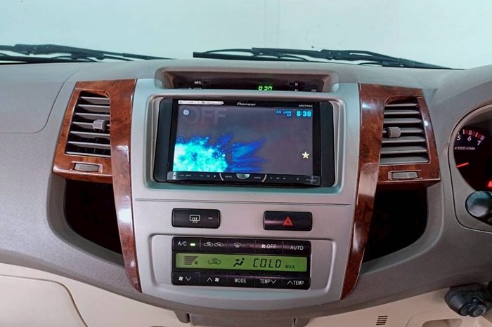 TOYOTA 4WD 2006 2.7V AT FORTUNER BLACK  439 full