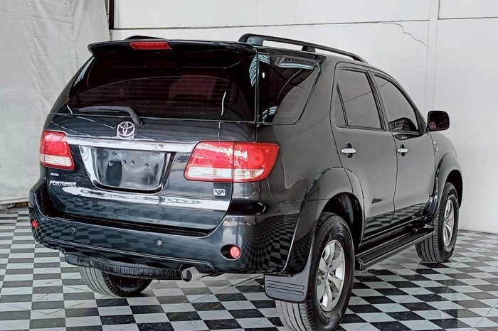 TOYOTA 4WD 2006 2.7V AT FORTUNER BLACK  439 full
