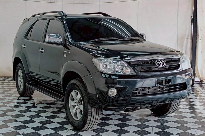 TOYOTA 4WD 2006 2.7V AT FORTUNER BLACK  439 full