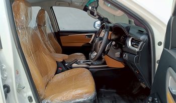 TOYOTA 4WD 2018 2.8V AT FORTUNER WHITE  5675 full