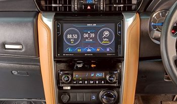 TOYOTA 4WD 2018 2.8V AT FORTUNER WHITE  5675 full