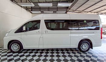 TOYOTA 2019 2WD 2.8 MT COMMUTER WHITE  5870 full