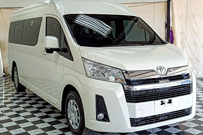 TOYOTA 2019 2WD 2.8 MT COMMUTER WHITE  5870 full