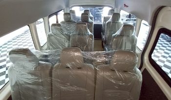 TOYOTA 2019 2WD 2.8 MT COMMUTER WHITE  5870 full