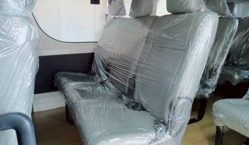 TOYOTA 2019 2WD 2.8 MT COMMUTER WHITE  5871 full