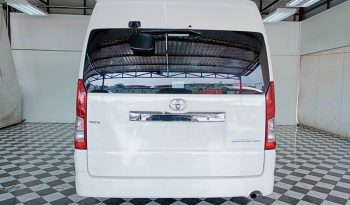 TOYOTA 2019 2WD 2.8 MT COMMUTER WHITE  5871 full