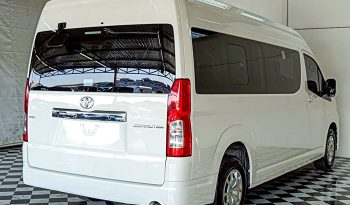 TOYOTA 2019 2WD 2.8 MT COMMUTER WHITE  5872 full