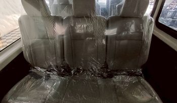 TOYOTA 2019 2WD 2.8 MT COMMUTER WHITE  5872 full