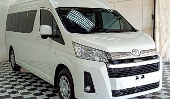 TOYOTA 2019 2WD 2.8 MT COMMUTER WHITE  5872 full