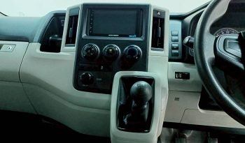 TOYOTA 2019 2WD 2.8 MT COMMUTER WHITE  5874 full