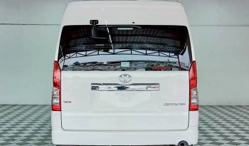 TOYOTA 2019 2WD 2.8 MT COMMUTER WHITE  5874 full