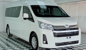 TOYOTA 2019 2WD 2.8 MT COMMUTER WHITE  5874 full