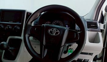 TOYOTA 2019 2WD 2.8 MT COMMUTER WHITE  5874 full