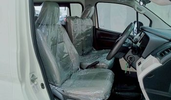 TOYOTA 2019 2WD 2.8 MT COMMUTER WHITE  5874 full