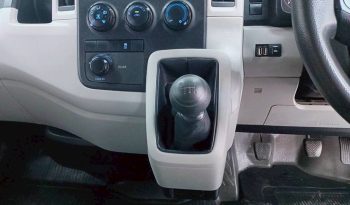 TOYOTA 2019 2WD 2.8 MT COMMUTER WHITE  5875 full