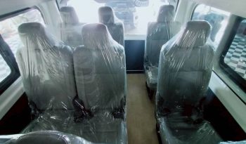 TOYOTA 2019 2WD 2.8 AT COMMUTER WHITE  5876 full