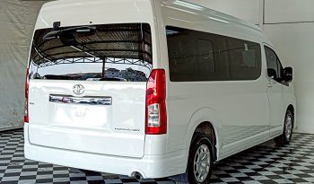 TOYOTA 2019 2WD 2.8 MT COMMUTER WHITE  5877 full