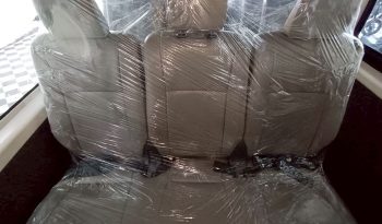 TOYOTA 2019 2WD 2.8 MT COMMUTER WHITE  5877 full