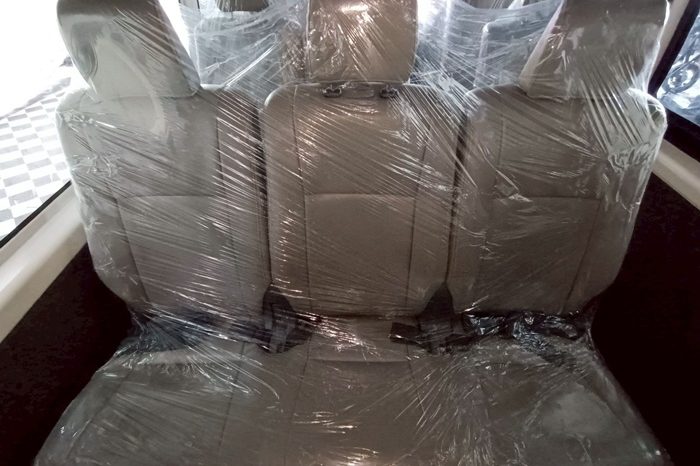 TOYOTA 2019 2WD 2.8 MT COMMUTER WHITE  5877 full