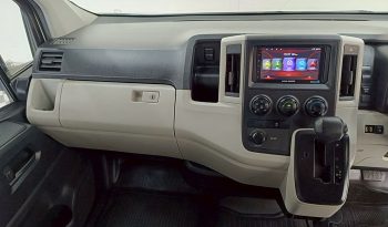 TOYOTA 2019 2WD 2.8 MT COMMUTER WHITE  5877 full