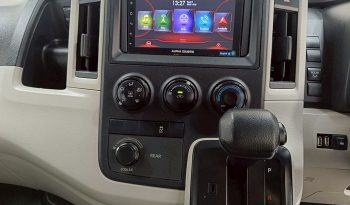 TOYOTA 2019 2WD 2.8 MT COMMUTER WHITE  5877 full