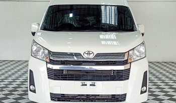 TOYOTA 2019 2WD 2.8 MT COMMUTER WHITE  5879 full