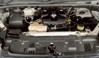 TOYOTA 2019 2WD 2.8 MT COMMUTER WHITE  5879 full