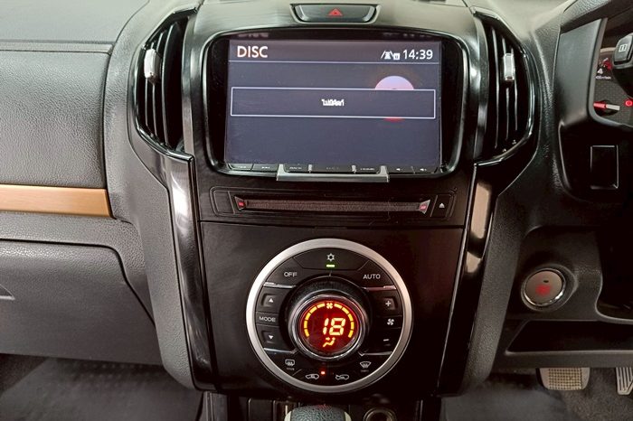 ISUZU 4WD 2019 3.0 AT DOUBLE CAB RED  9114 full