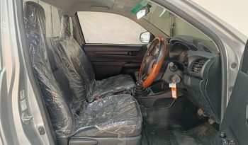 REVO 2WD 2023 2.4J MT STANDARD SILVER  3208 full