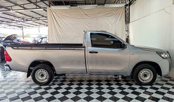 REVO 2WD 2023 2.4J MT STANDARD SILVER  3208 full