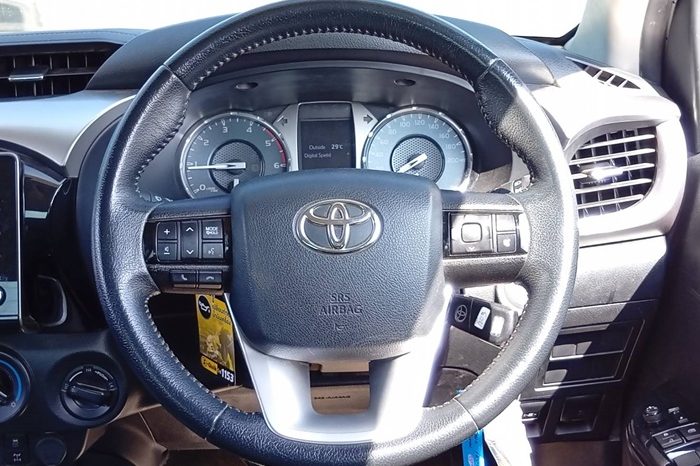 REVO PRE 2020 2.4MID MT SMART CAB WHITE  1805 full