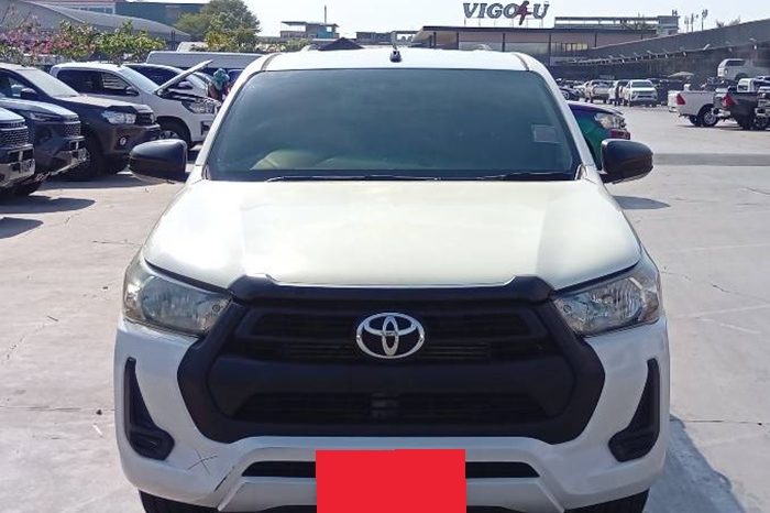 REVO 2WD 2020 2.4MID AT DOUBLE CAB WHITE  9721 full