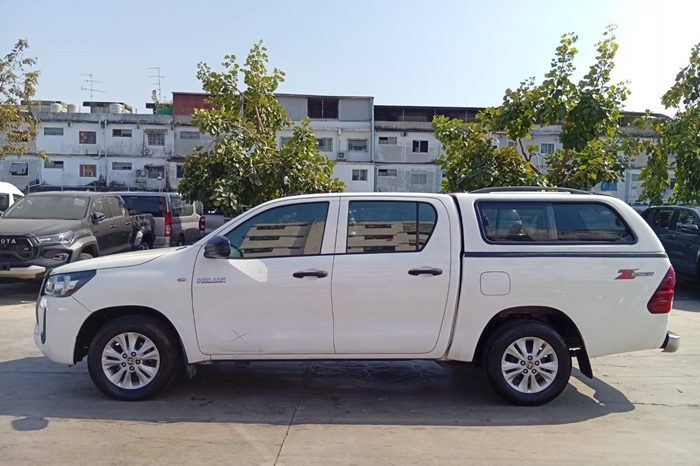 REVO 2WD 2020 2.4MID AT DOUBLE CAB WHITE  9721 full