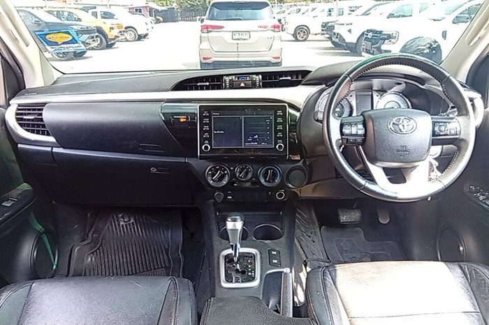 REVO PRE 2021 2.4MID AT SMART CAB SILVER  7660 full