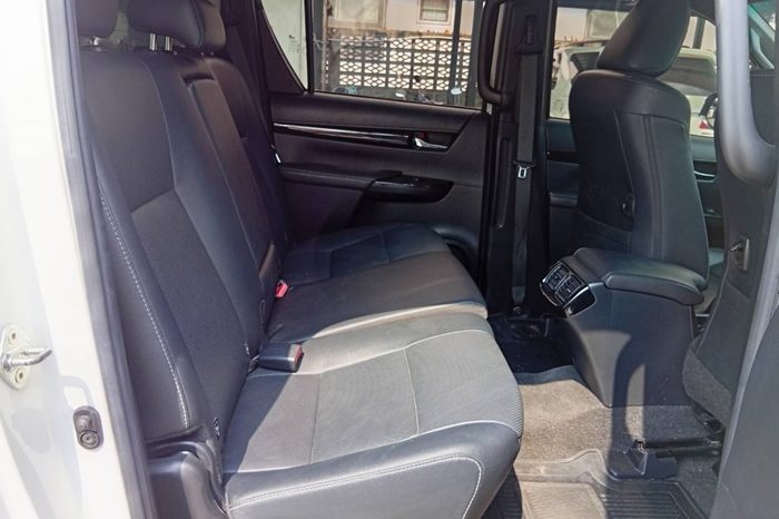 ROCCO 4WD 2020 2.8G AT DOUBLE CAB WHITE  7462 full