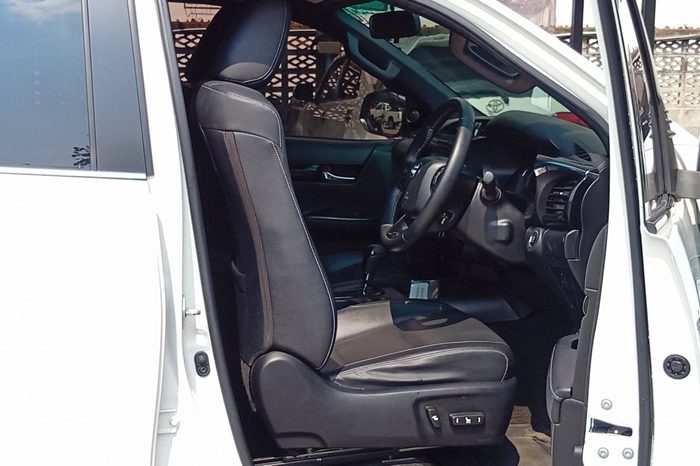 ROCCO 4WD 2020 2.8G AT DOUBLE CAB WHITE  7462 full