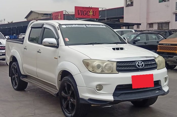 VIGO 4WD 2011 3.0G MT DOUBLE CAB WHITE  7036 full