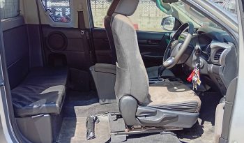 REVO PRE 2016 2.4E AT SMART CAB SILVER  7498 full