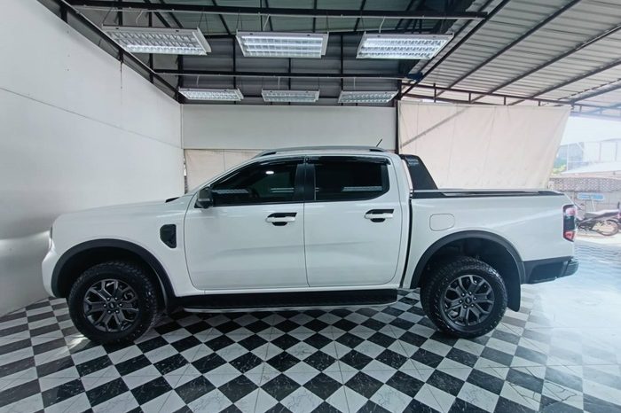 FORD 4WD 2023 2.0 AT DOUBLE CAB WHITE  5225 full