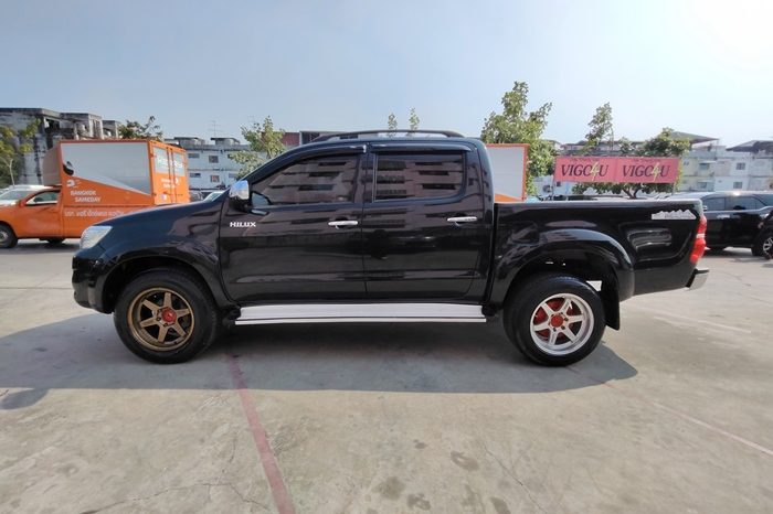 VIGO 4WD 2013 2.5E MT DOUBLE CAB BLACK  125 full