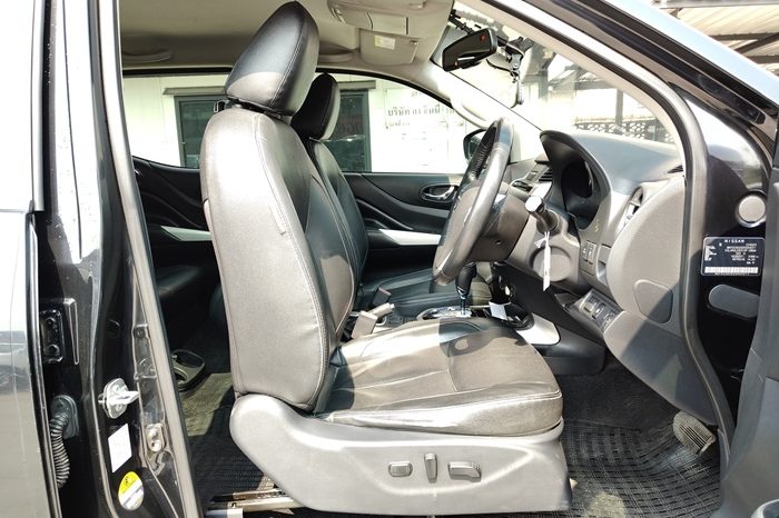 NISSAN 2020 4WD 2.5 AT DOUBLE CAB BLACK  9634 full