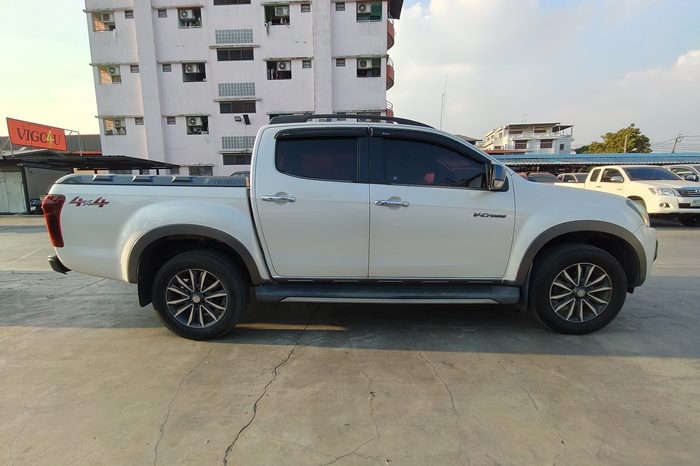 ISUZU 4WD 2019 3.0 AT DOUBLE CAB WHITE  4509 full