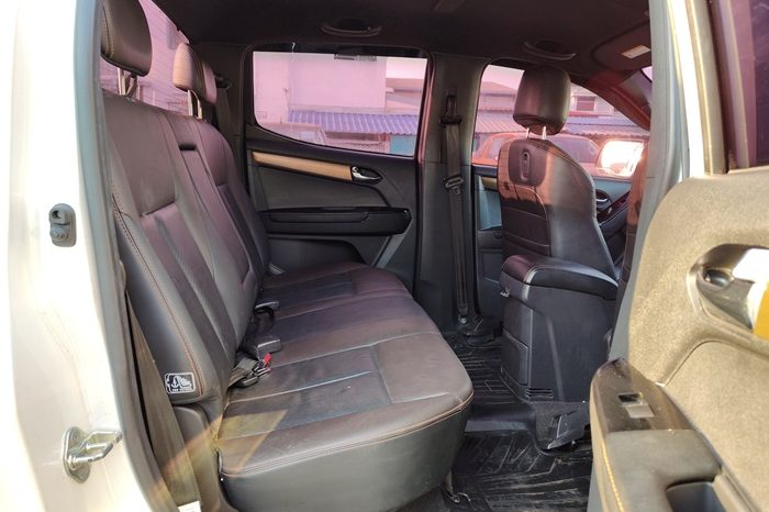 ISUZU 4WD 2019 3.0 AT DOUBLE CAB WHITE  4509 full