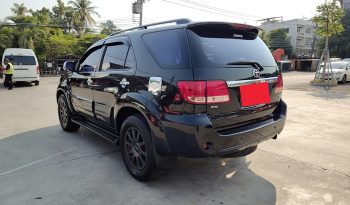 TOYOTA 4WD 2005 2.7V AT FORTUNER BLACK  813 full
