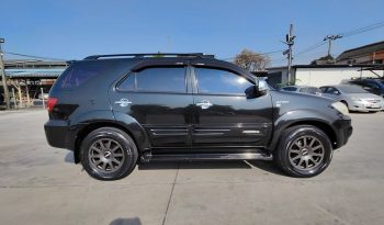 TOYOTA 4WD 2005 2.7V AT FORTUNER BLACK  813 full